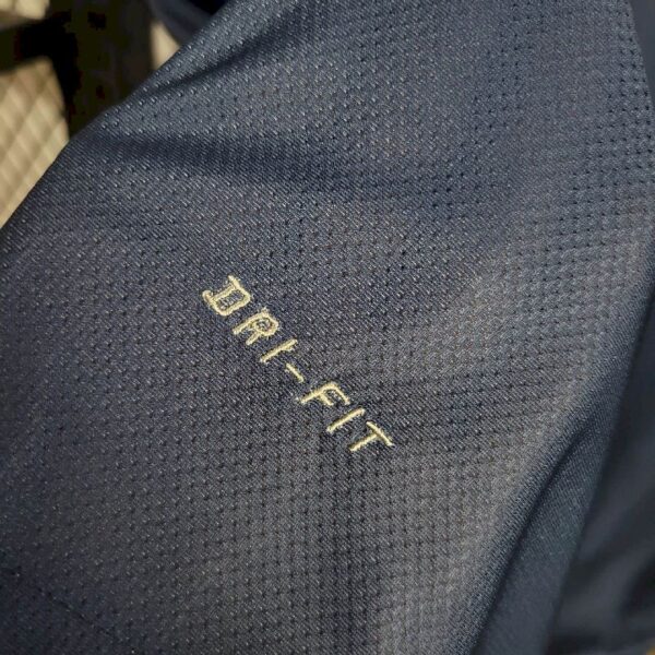 Retro Paris Saint-Germain 2012/13 Home Jersey - Image 10