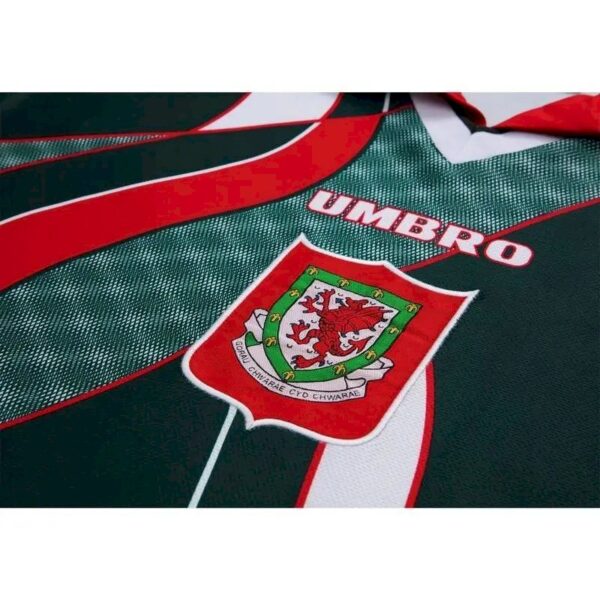 Retro Wales 1994/95 Away Jersey - Image 7