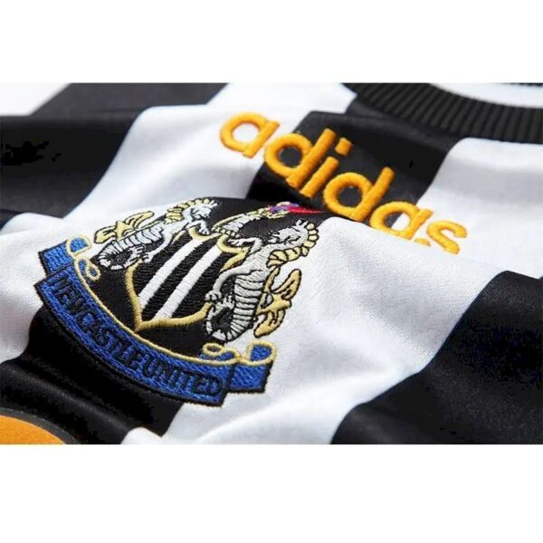 Retro Newcastle United 1997/99 Home Long Sleeves Jersey - Image 3