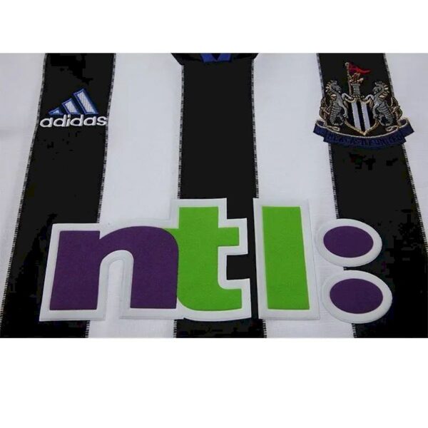 Retro Newcastle United 2000/01 Home Jersey - Image 7