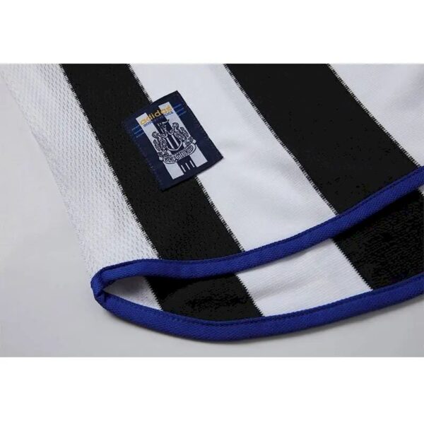 Retro Newcastle United 2000/01 Home Jersey - Image 3
