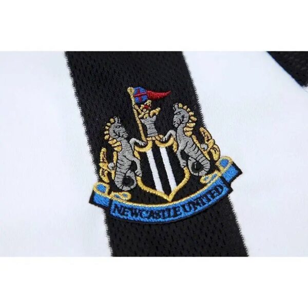 Retro Newcastle United 2003/05 Home Jersey - Image 8