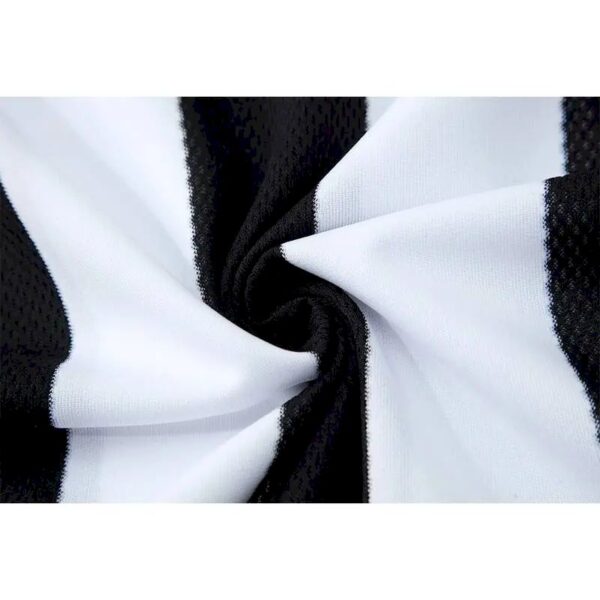 Retro Newcastle United 2003/05 Home Jersey - Image 2