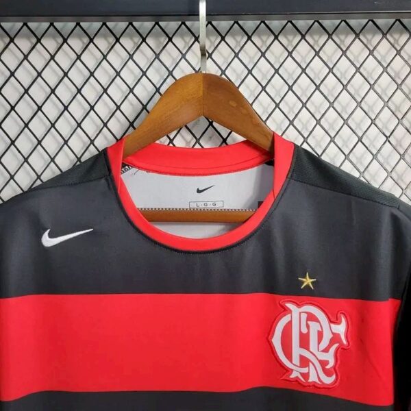 Retro Flamengo 2001/02 Home Jersey - Image 3