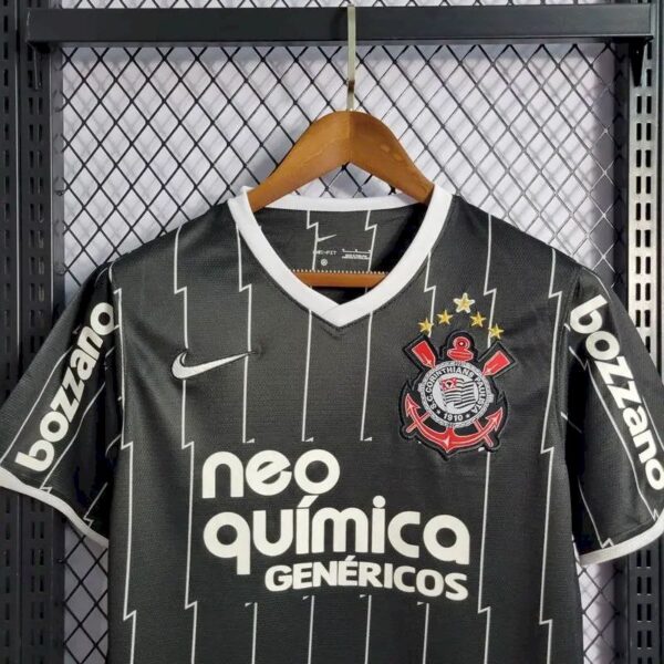 Retro Corinthians 2011/12 Away Jersey - Image 10