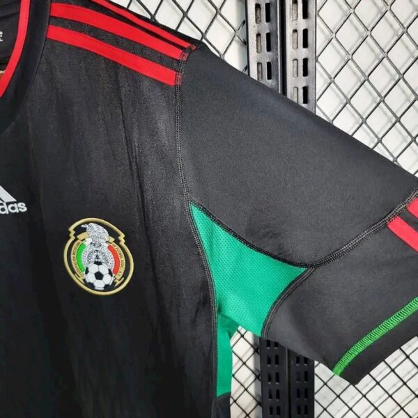Retro Mexico 2010 Away Jersey - Image 10