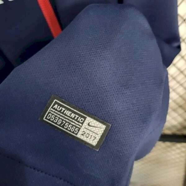 Retro Paris Saint-Germain 2017/18 Home Jersey - Image 8