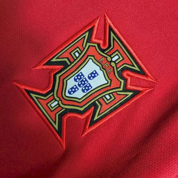 Retro Portugal 2016/17 Home Long Sleeves Jersey - Image 7