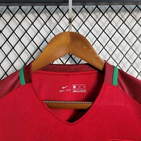 Retro Portugal 2016/17 Home Long Sleeves Jersey - Image 11