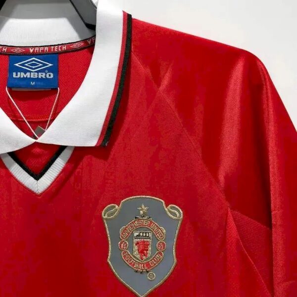 Retro Manchester United 1999 Home Champion League Final Jersey - Image 7