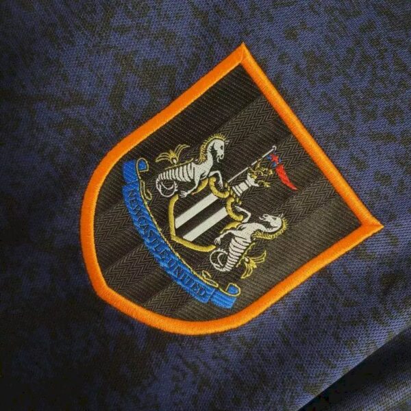 Retro Newcastle United 1997/98 Away Jersey - Image 4