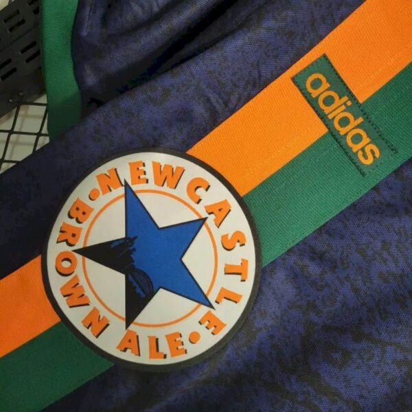 Retro Newcastle United 1997/98 Away Jersey - Image 5