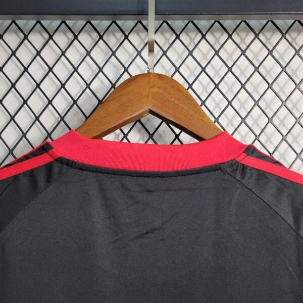 Retro Benfica 2009/10 Away Jersey - Image 7