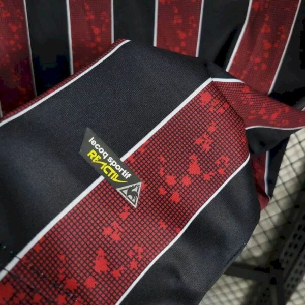 Retro Manchester City 2008/09 Away Jersey - Image 3