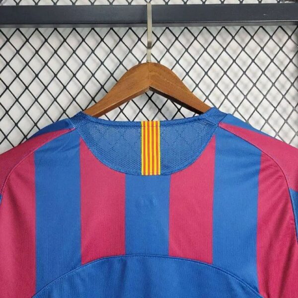 Retro Barcelona 2005/06 Home UCL Edition Long Sleeves Jersey - Image 4