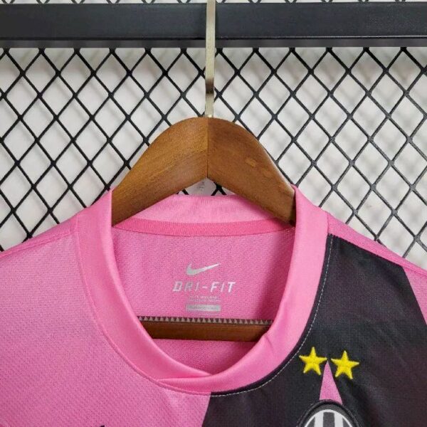 Retro Juventus 2011/12 Away Jersey - Image 7