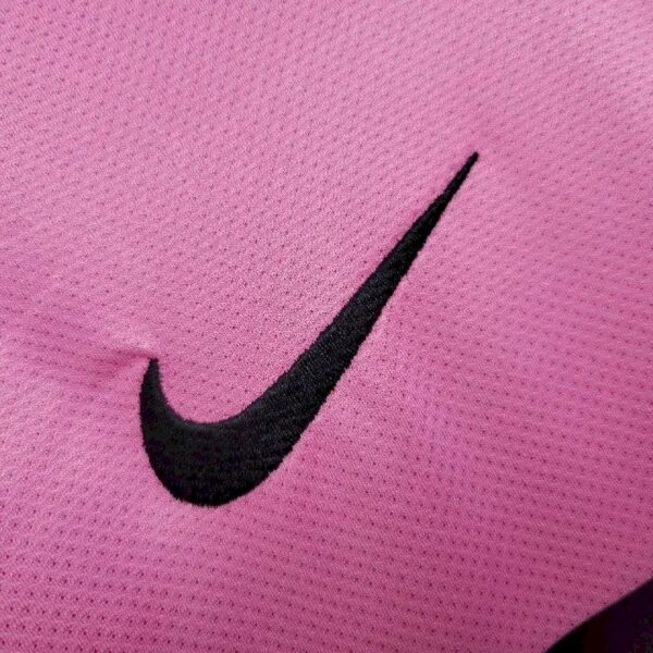 Retro Juventus 2011/12 Away Jersey - Image 3