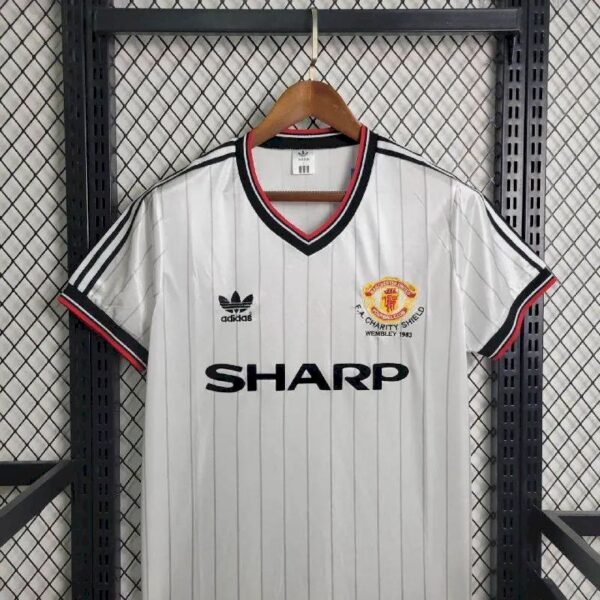Retro Manchester United 1983/84 Away Jersey - Image 8