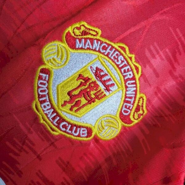 Retro Manchester United 1990/92 Home Jersey - Image 9