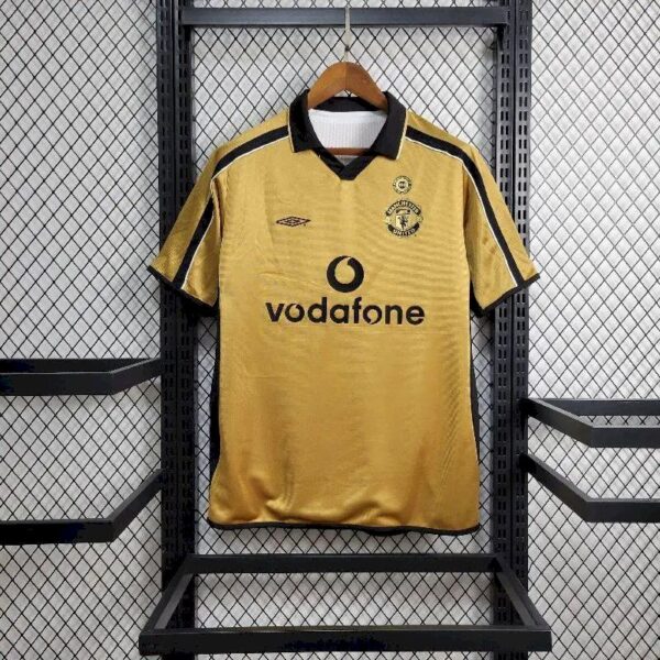 Retro Manchester United 2001/02 Centenary Reversible Away And Third Jersey - Image 12