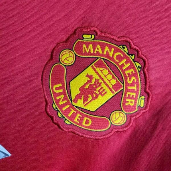 Retro Manchester United 2016/17 Home Jersey - Image 9
