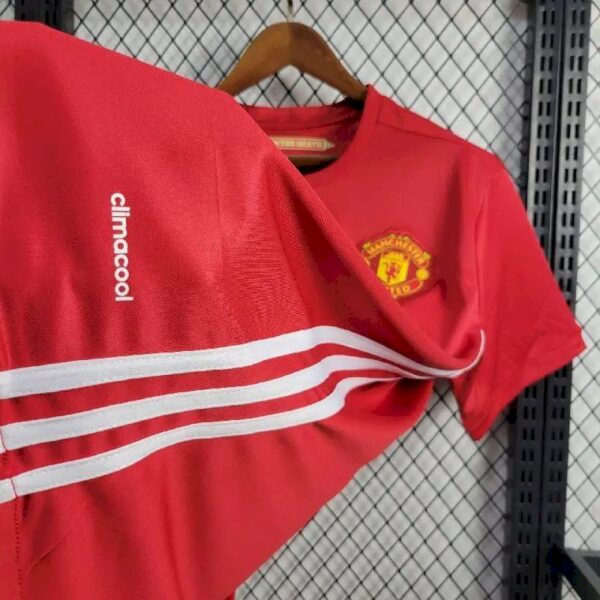 Retro Manchester United 2016/17 Home Jersey - Image 4