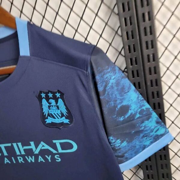Retro Manchester City 2015/16 Away Jersey - Image 5