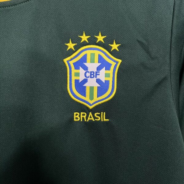 Retro Brazil 1998 Goalkeeper Jersey - Image 7