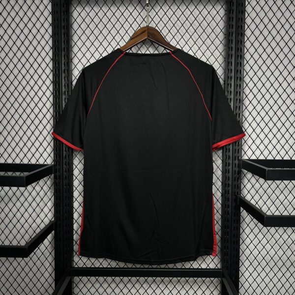 Retro Sunderlandl 2005/06 Away Jersey - Image 2
