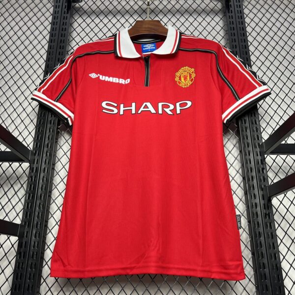 Retro Manchester United 1998/99 Home Jersey - Image 7