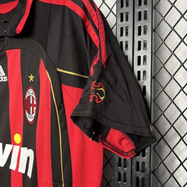 Retro AC Milan 2006/07 Home Jersey - Image 6