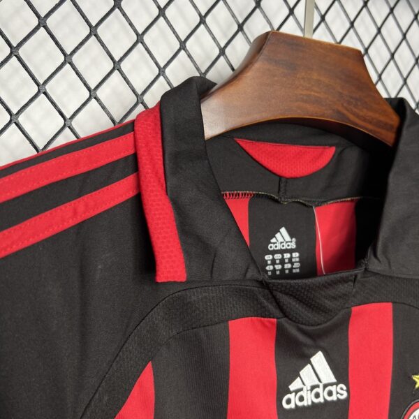 Retro AC Milan 2006/07 Home Jersey - Image 8