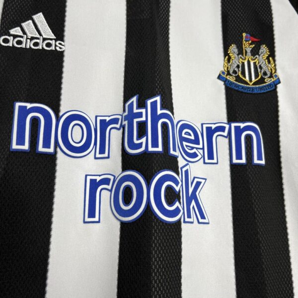 Retro Newcastle United 2003/05 Home Long Sleeves Jersey - Image 8