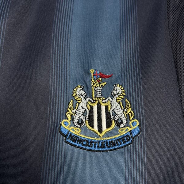 Retro Newcastle United 2004/06 Away Jersey - Image 8