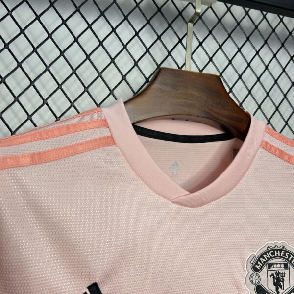 Retro Manchester United 2018/19 Away Jersey - Image 5