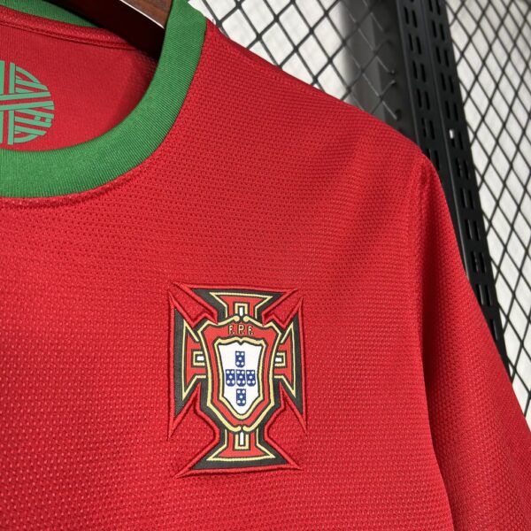 Retro Portugal 2012 Euro Cup Home Jersey - Image 10