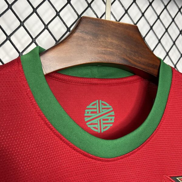 Retro Portugal 2012 Euro Cup Home Jersey - Image 5