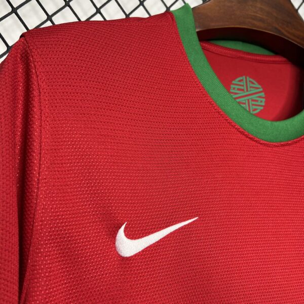 Retro Portugal 2012 Euro Cup Home Jersey - Image 4