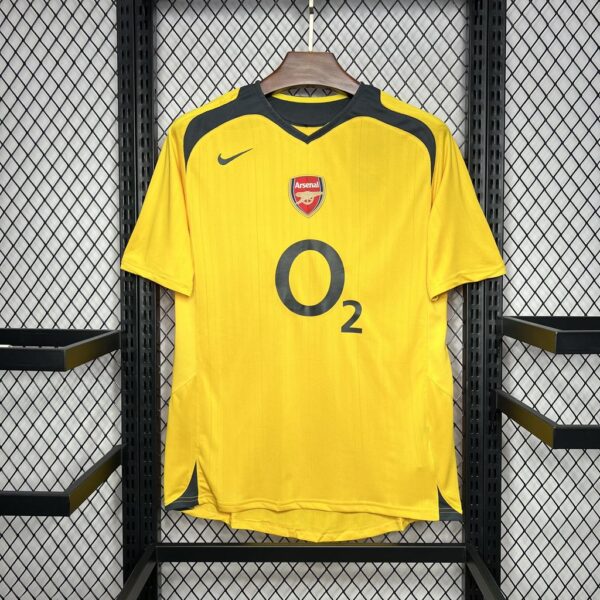 Retro Arsenal 2005/06 Away Jersey - Image 4