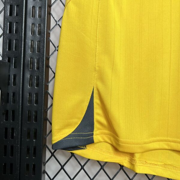 Retro Arsenal 2005/06 Away Jersey - Image 3