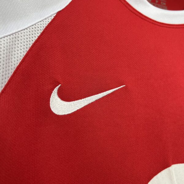 Retro Arsenal 2002/04 Home Jersey - Image 6