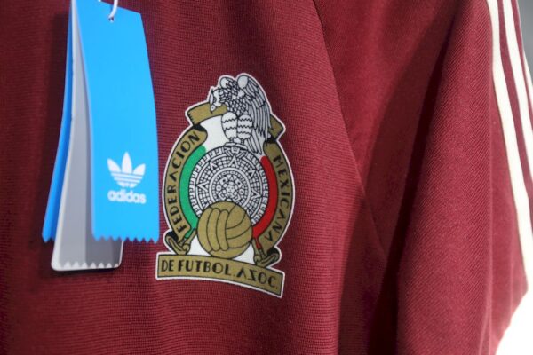Retro Mexico 1985 Remake Jersey - Image 4