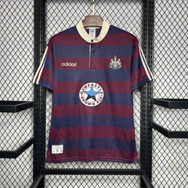 Retro Newcastle United 1995/96 Away Jersey - Image 3
