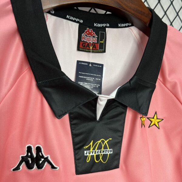 Retro Juventus 1997/98 Away Jersey - Image 6