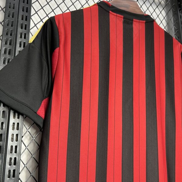 Retro AC Milan 2013/14 Home Jersey - Image 3