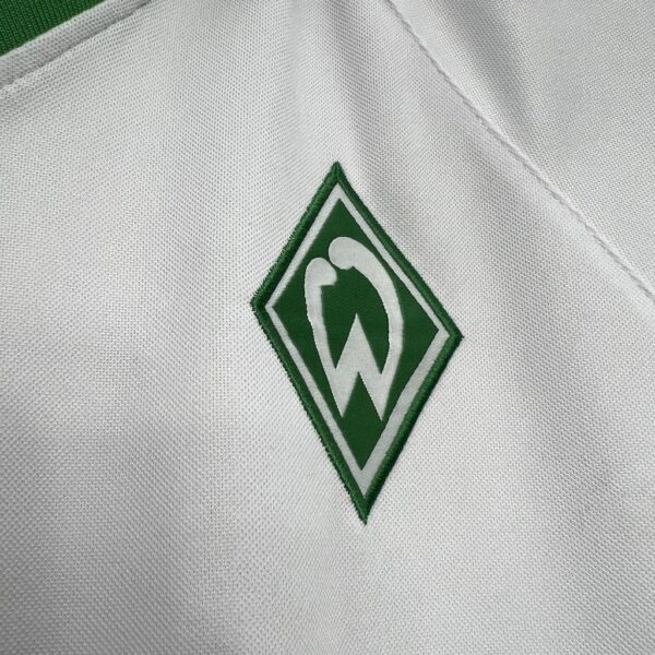 Retro Werder Bremen 2001/02 Away Rerro Jersey - Image 3