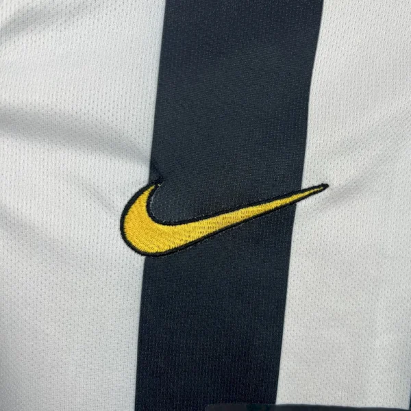 Retro Juventus 2014/15 Home Jersey - Image 8