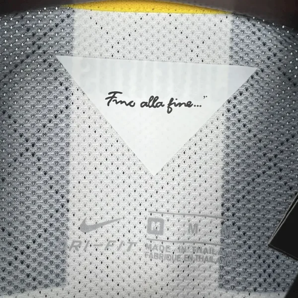 Retro Juventus 2014/15 Home Jersey - Image 3