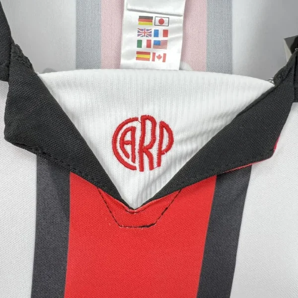Retro River Plate 1999/00 Third Jersey - Image 5