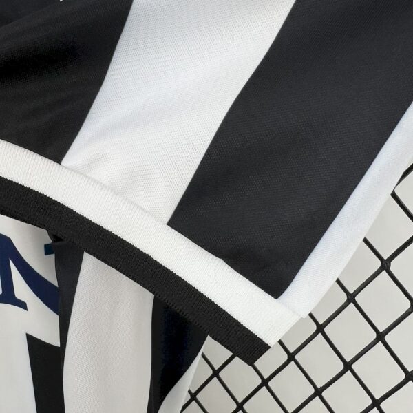 Retro Juventus 1996/97 Home Jersey - Image 3